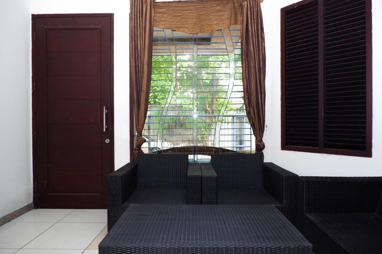 Oyo 381 House Of Blessing Residence Semarang Bagian luar foto