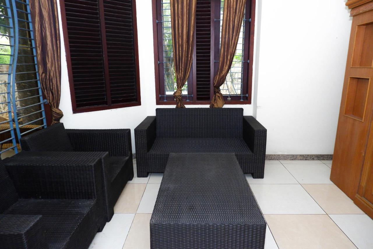 Oyo 381 House Of Blessing Residence Semarang Bagian luar foto